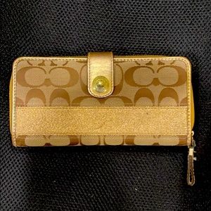 Coach wallet